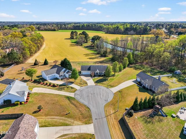 76 Fernway Circle, Fuquay Varina, NC 27526