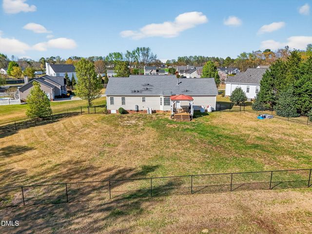 76 Fernway Circle, Fuquay Varina, NC 27526