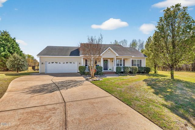 76 Fernway Circle, Fuquay Varina, NC 27526