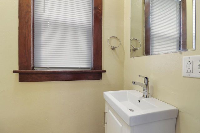 2513 Roosevelt ROAD, Kenosha, WI 53143