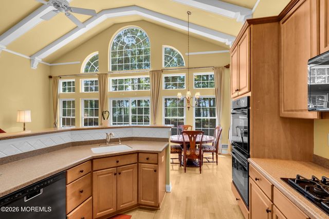 84 Cypress Point Lane, Jackson, NJ 08527