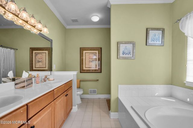 84 Cypress Point Lane, Jackson, NJ 08527
