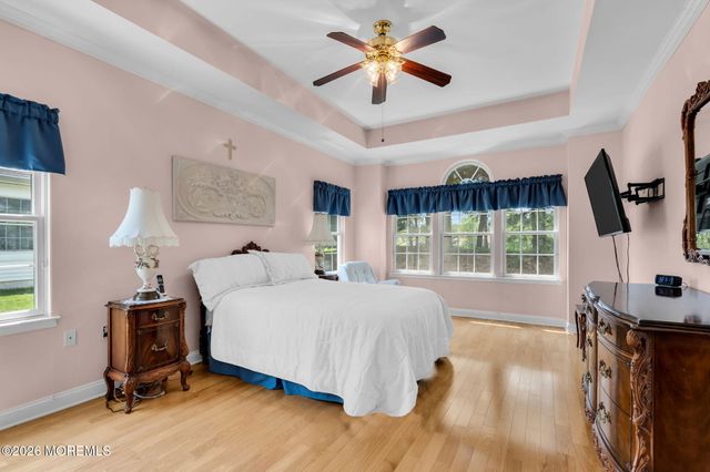 84 Cypress Point Lane, Jackson, NJ 08527