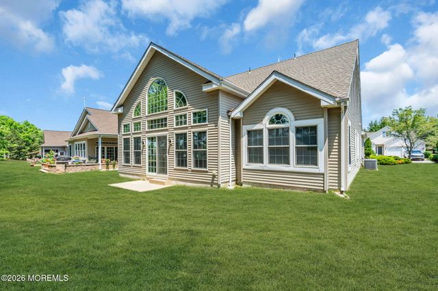 84 Cypress Point Lane, Jackson, NJ 08527