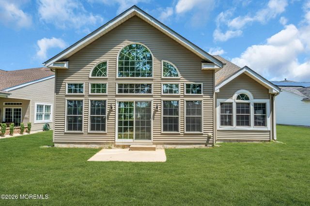 84 Cypress Point Lane, Jackson, NJ 08527
