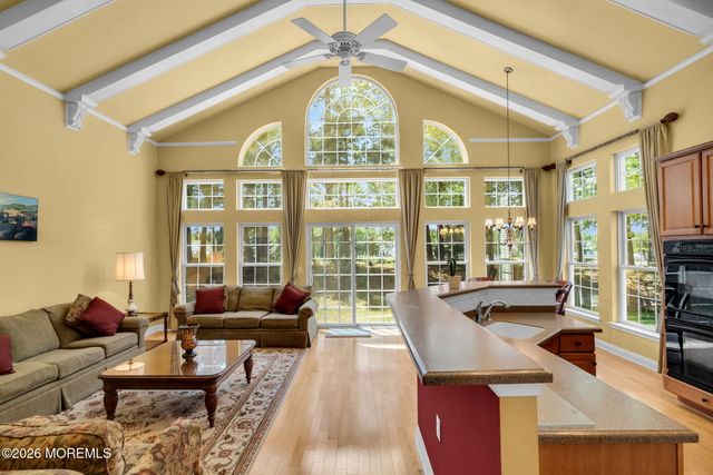 84 Cypress Point Lane, Jackson, NJ 08527
