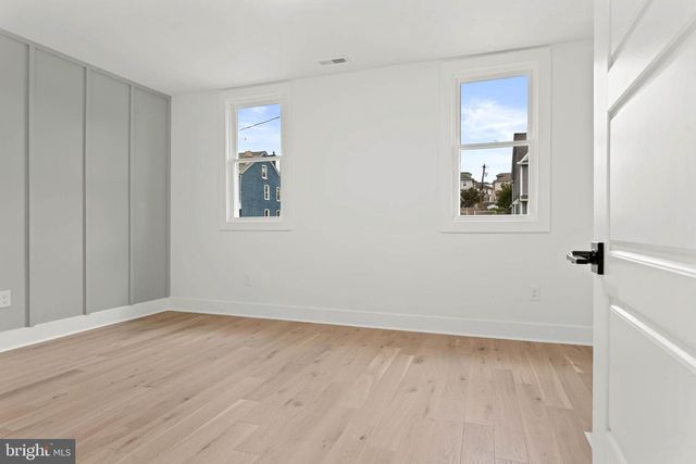 337 E 9TH AVE, Conshohocken, PA 19428
