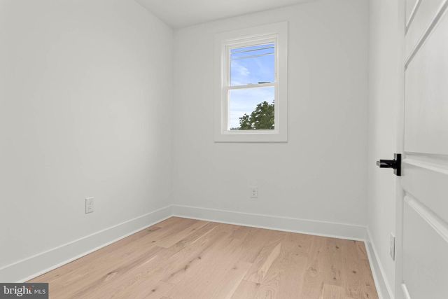 337 E 9TH AVE, Conshohocken, PA 19428