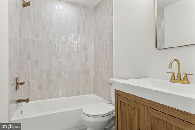 337 E 9TH AVE, Conshohocken, PA 19428