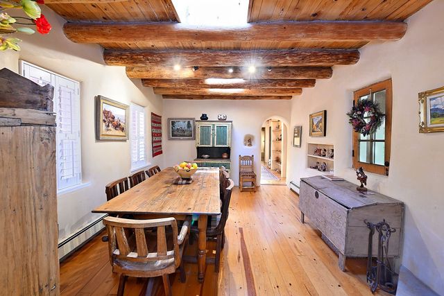 191 Tesuque Village Rd A, Santa Fe, NM 87506