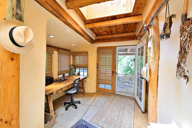 191 Tesuque Village Rd A, Santa Fe, NM 87506