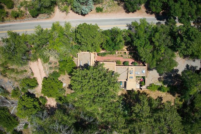 191 Tesuque Village Rd A, Santa Fe, NM 87506