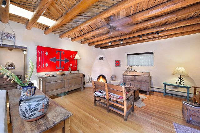 191 Tesuque Village Rd A, Santa Fe, NM 87506