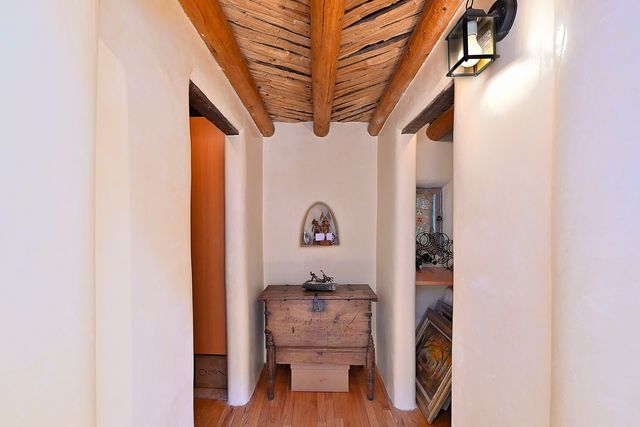 191 Tesuque Village Rd A, Santa Fe, NM 87506