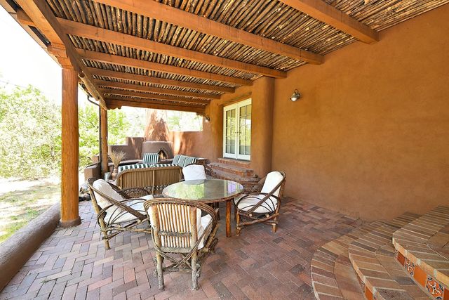 191 Tesuque Village Rd A, Santa Fe, NM 87506