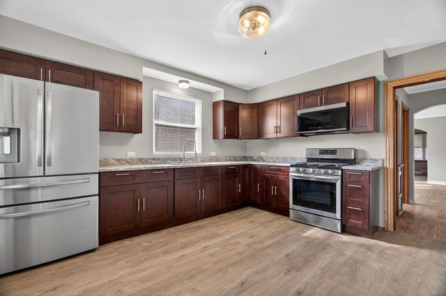 5317 S Justine Street, Chicago, IL 60609