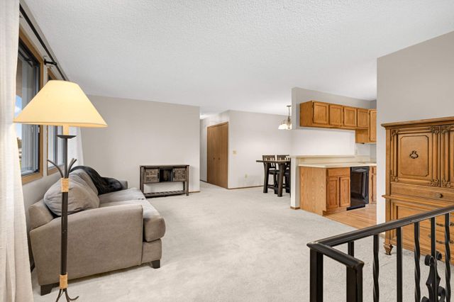 7486 Vinewood Court, Maple Grove, MN 55311
