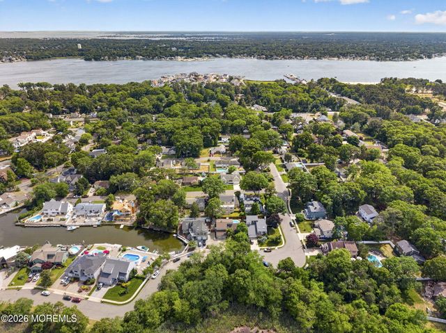 31 N Cherokee Lane, Brick, NJ 08724