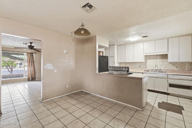 9253 N 18TH Drive, Phoenix, AZ 85021