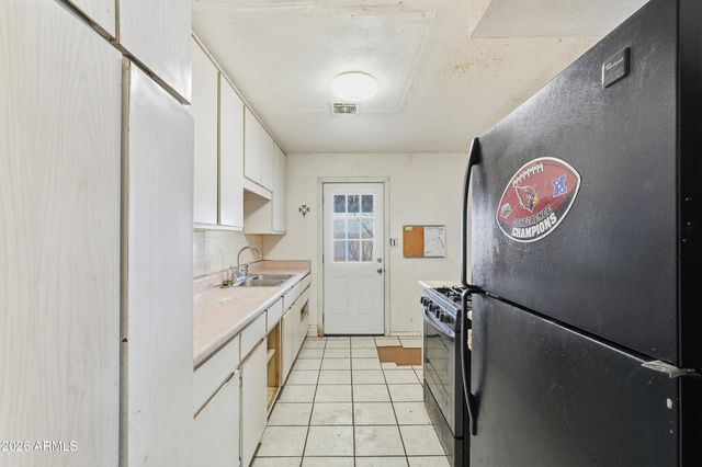 9253 N 18TH Drive, Phoenix, AZ 85021