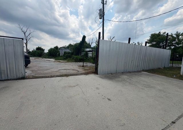 1904 Little York Road, Houston, TX 77093