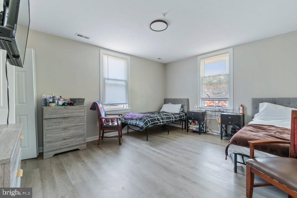 Image 16 of property listing at 3211 BATAVIA AVE, Baltimore, MD 21214