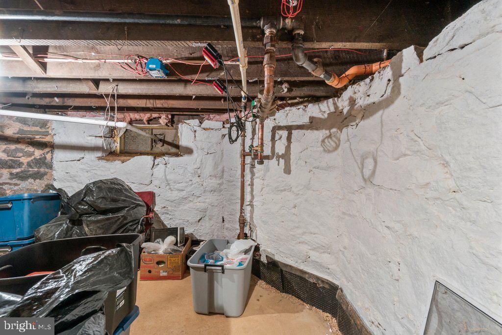 Image 23 of property listing at 3211 BATAVIA AVE, Baltimore, MD 21214
