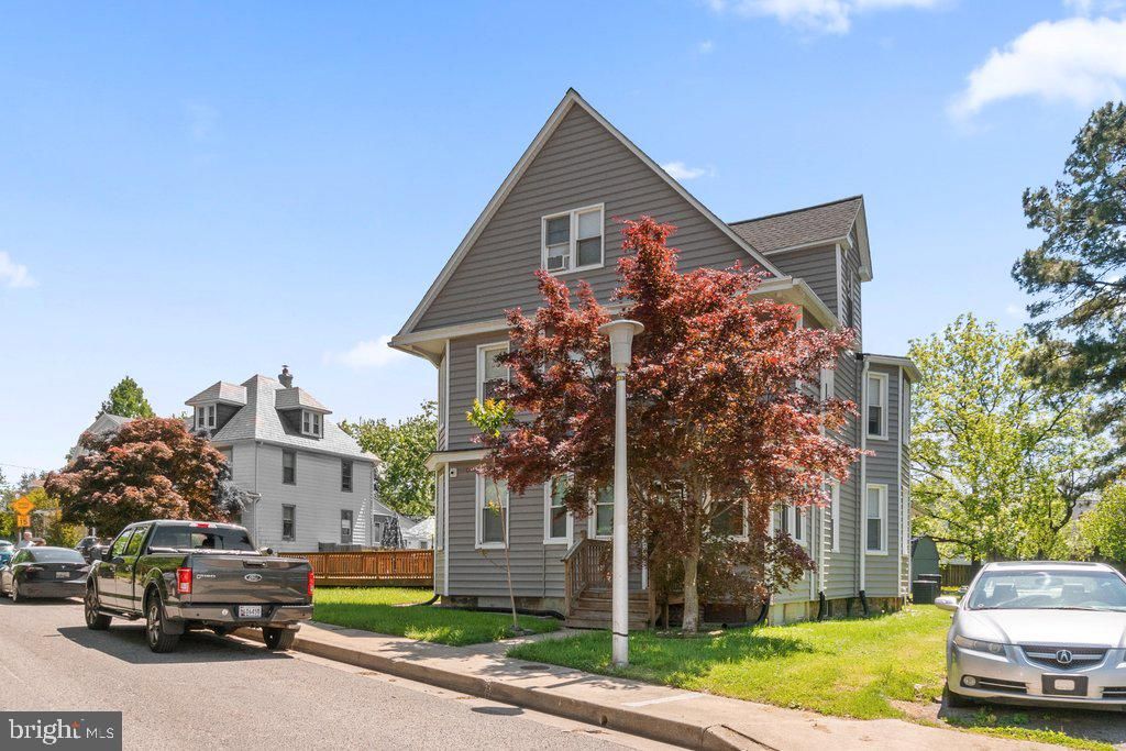 Image 27 of property listing at 3211 BATAVIA AVE, Baltimore, MD 21214