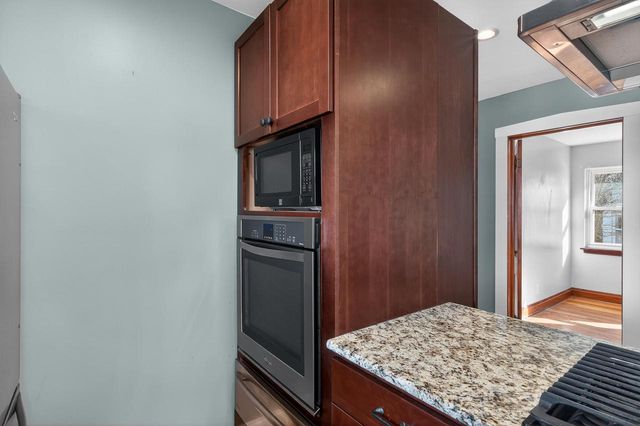 1207 Grant STREET, Lake Geneva, WI 53147