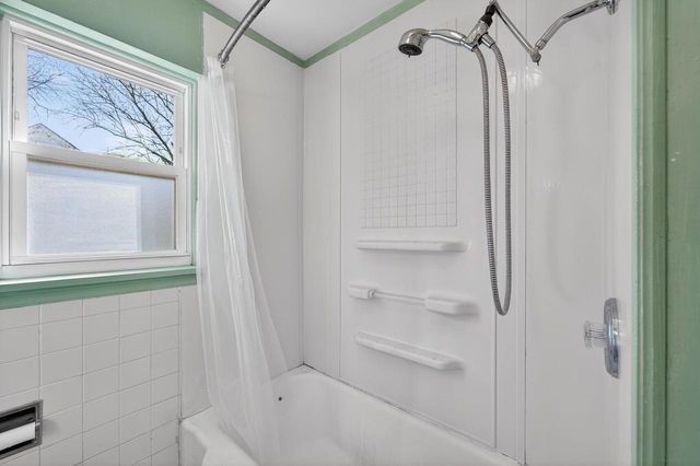 1207 Grant STREET, Lake Geneva, WI 53147