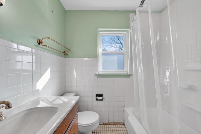 1207 Grant STREET, Lake Geneva, WI 53147