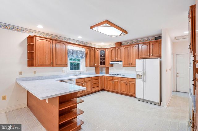 2927 BEAU LN, Fairfax, VA 22031