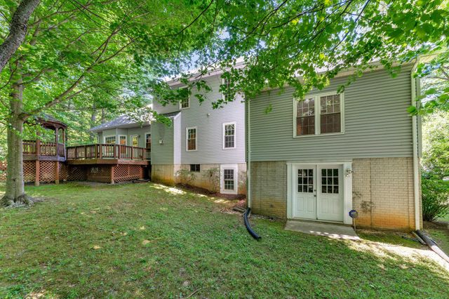 2927 BEAU LN, Fairfax, VA 22031