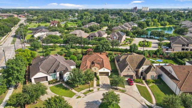 67 Quiet Vista Drive, Sugar Land, TX 77498