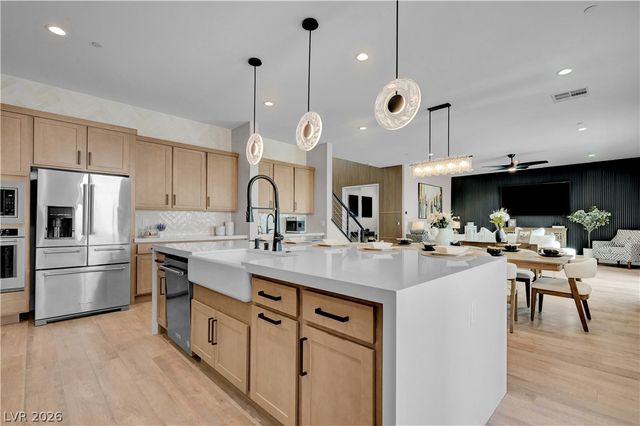 10226 Bismarck Palms Avenue, Las Vegas, NV 89166