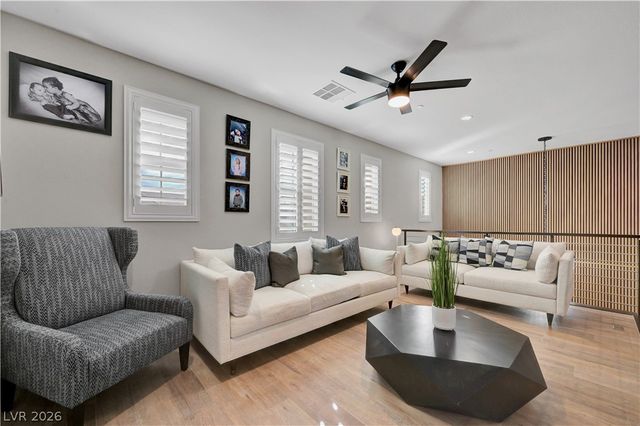 10226 Bismarck Palms Avenue, Las Vegas, NV 89166