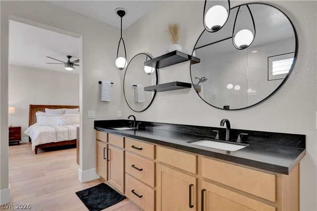 10226 Bismarck Palms Avenue, Las Vegas, NV 89166