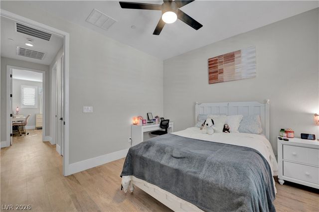 10226 Bismarck Palms Avenue, Las Vegas, NV 89166