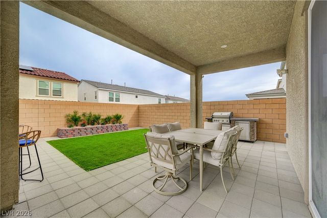 10226 Bismarck Palms Avenue, Las Vegas, NV 89166