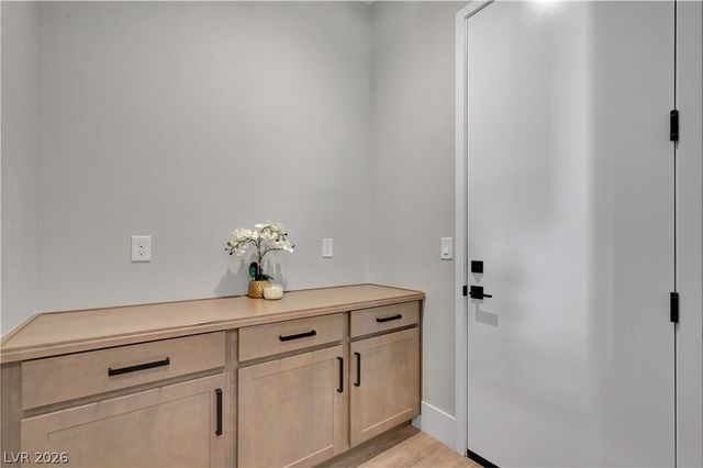 10226 Bismarck Palms Avenue, Las Vegas, NV 89166