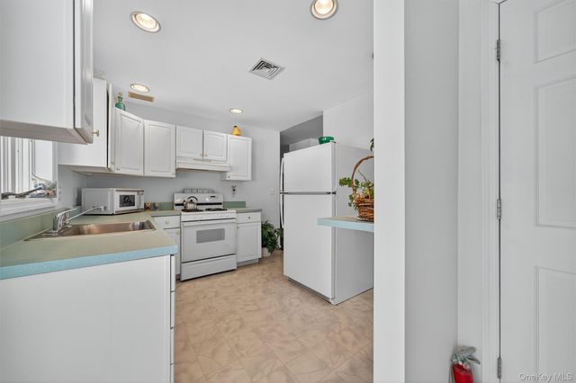 12 State Street, Middletown, NY 10940