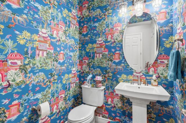 10601 Drinkwater Drive, Denton, TX 76207