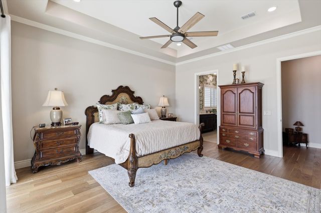 10601 Drinkwater Drive, Denton, TX 76207