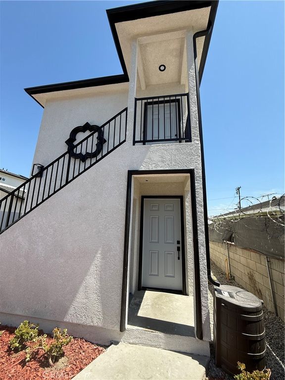 Image 1 of property listing at 8624 Graham Avenue, Los Angeles, CA 90002