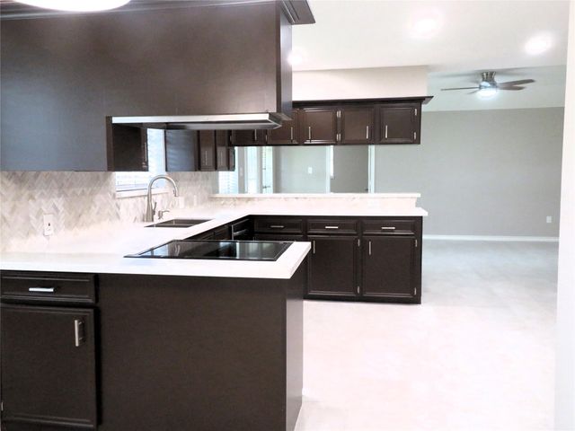 3027 Turtle Creek Drive, Rosenberg, TX 77471