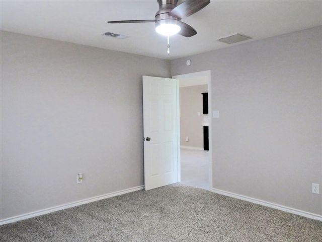 3027 Turtle Creek Drive, Rosenberg, TX 77471