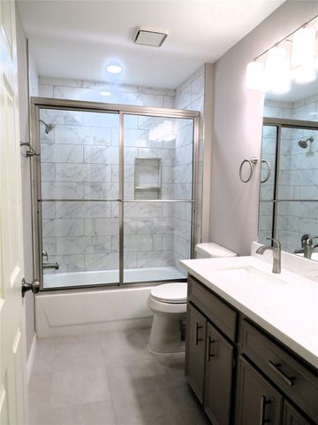 3027 Turtle Creek Drive, Rosenberg, TX 77471
