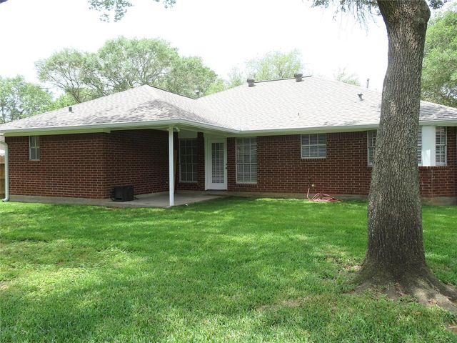3027 Turtle Creek Drive, Rosenberg, TX 77471