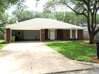 3027 Turtle Creek Drive, Rosenberg, TX 77471