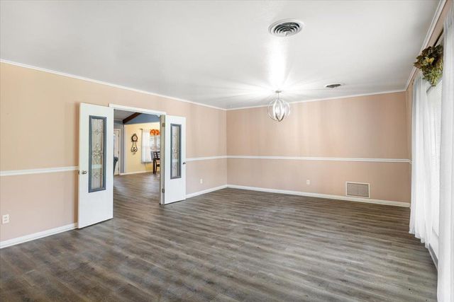 400 W Perry Pl, Carthage, TX 75633